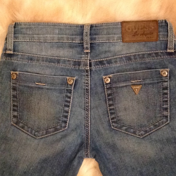 Guess Jeans - Picture 5 of 10